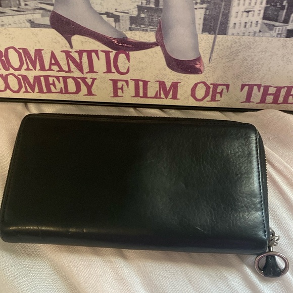 Gucci leather wallet - Picture 8 of 13